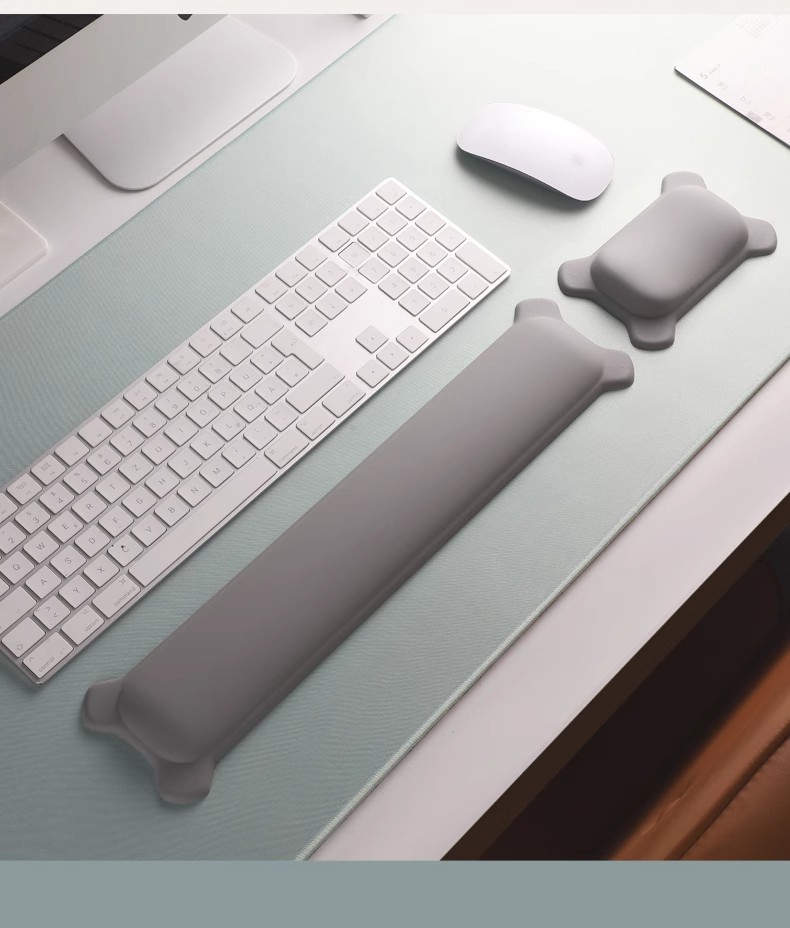 Gaming Keyboard Hand - Silicone Mouse Wrist Rest Keyboard Hand